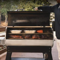 Recteq Flagship XL 1400 Pellet Grill -The Kansas City Bbq Store FlagshipXLopenwithfood